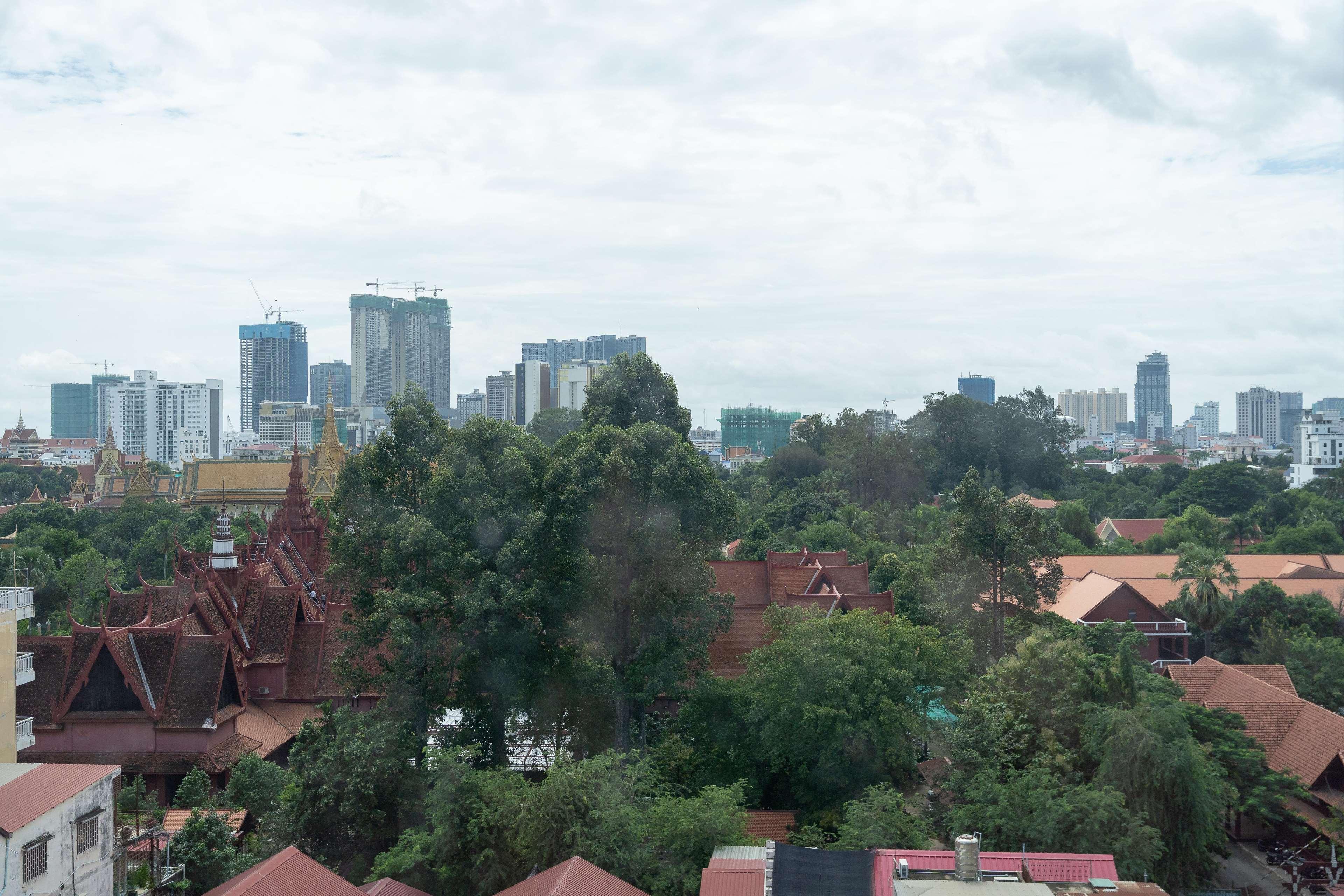 Hyatt Regency 5* Phnom Penh