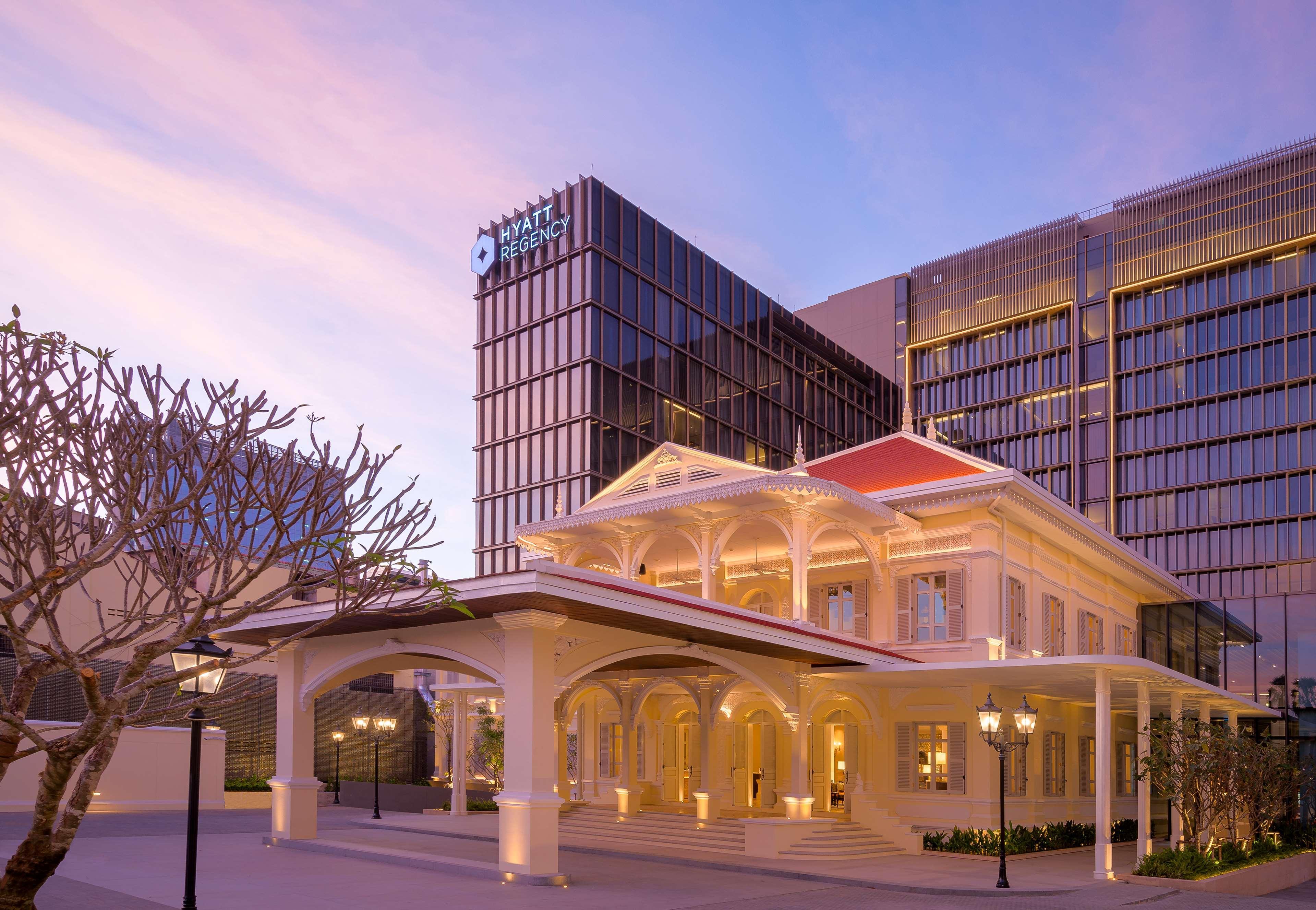 Khách sạn Hyatt Regency